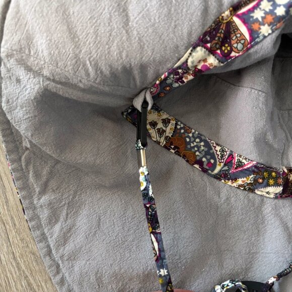 Wide Brim Sun Hat with Heart Paisley Pattern and Adjustable Chin Strap - Picture 7 of 11